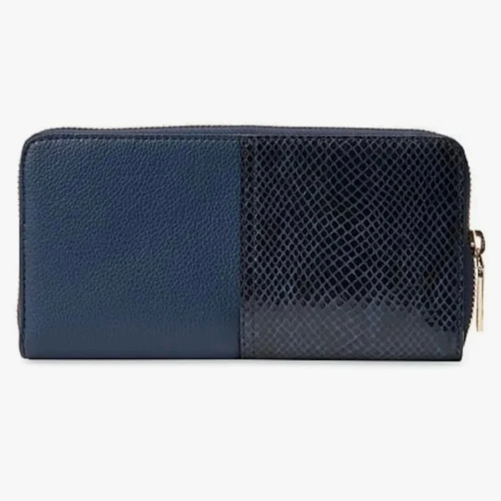 Victoria's Secret Midnight Croc Zippy Wallet Large Bi-Fold - Picture 2 of 8